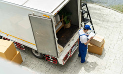 Camion de déménagement avec chauffeur  